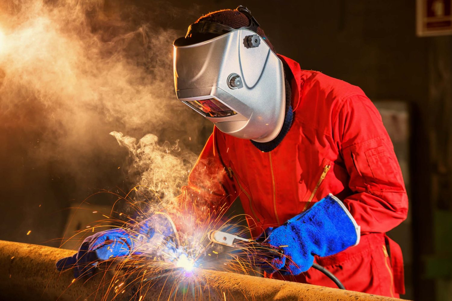 Pipe welding on the pipeline construction